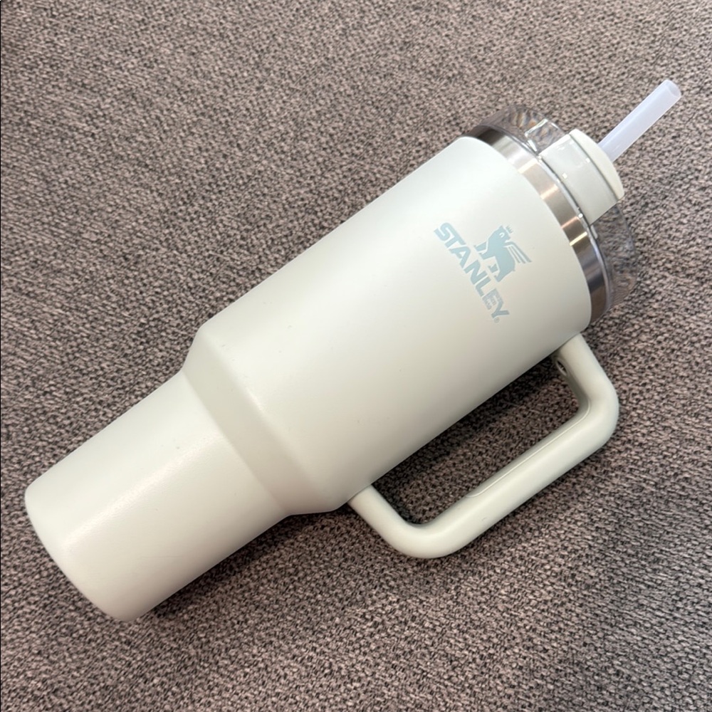 Stanley Travel Mug with Handle